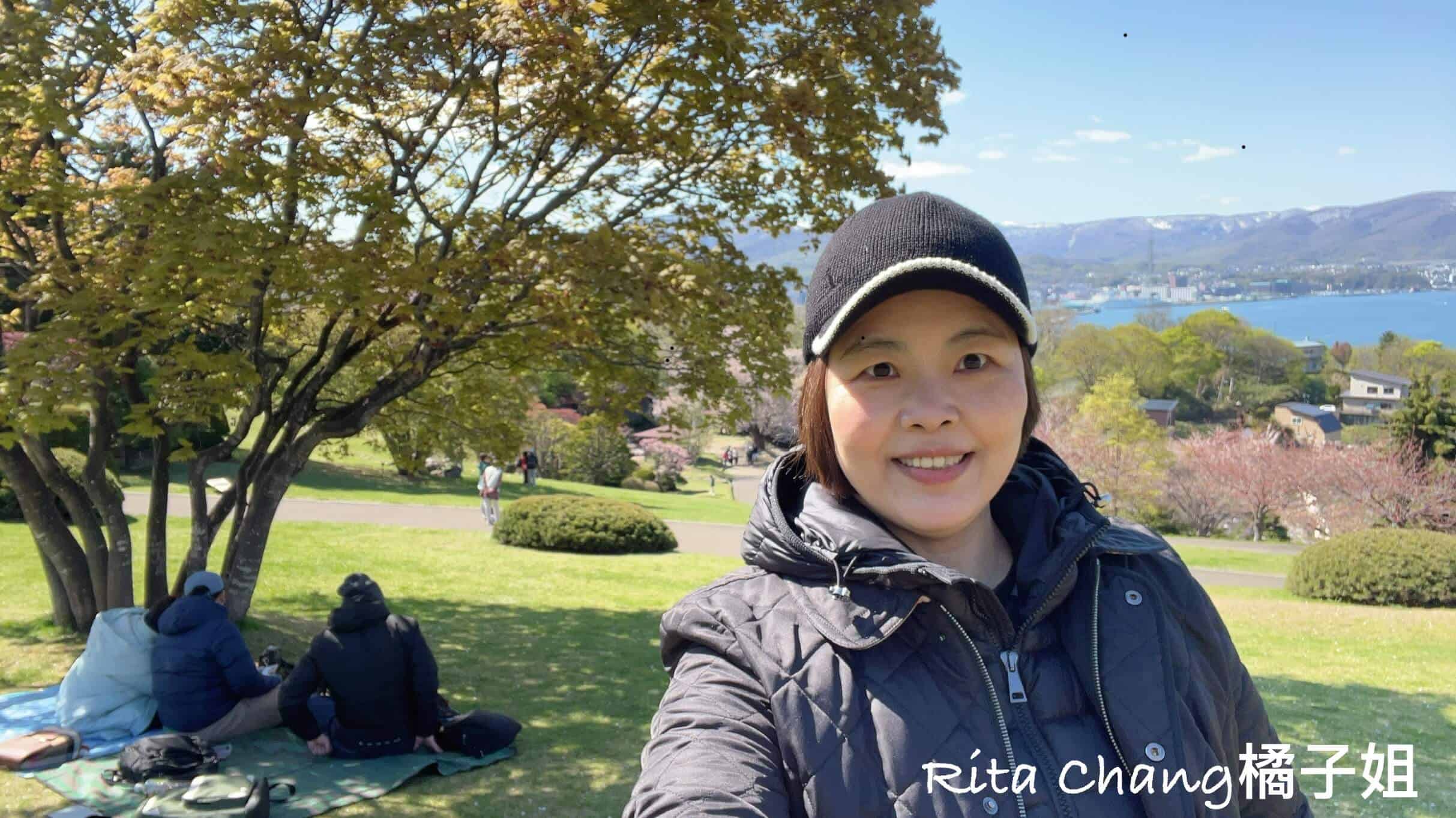【2023北海道賞櫻】眺望櫻花與大海的美景：小樽手宮公園櫻花樹下野餐